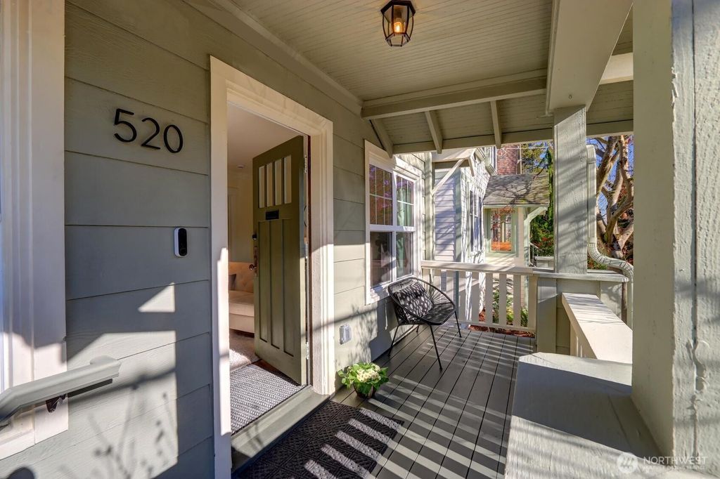 Photo of 520 W Smith Street, Seattle, WA 98119 (MLS # 2468240)