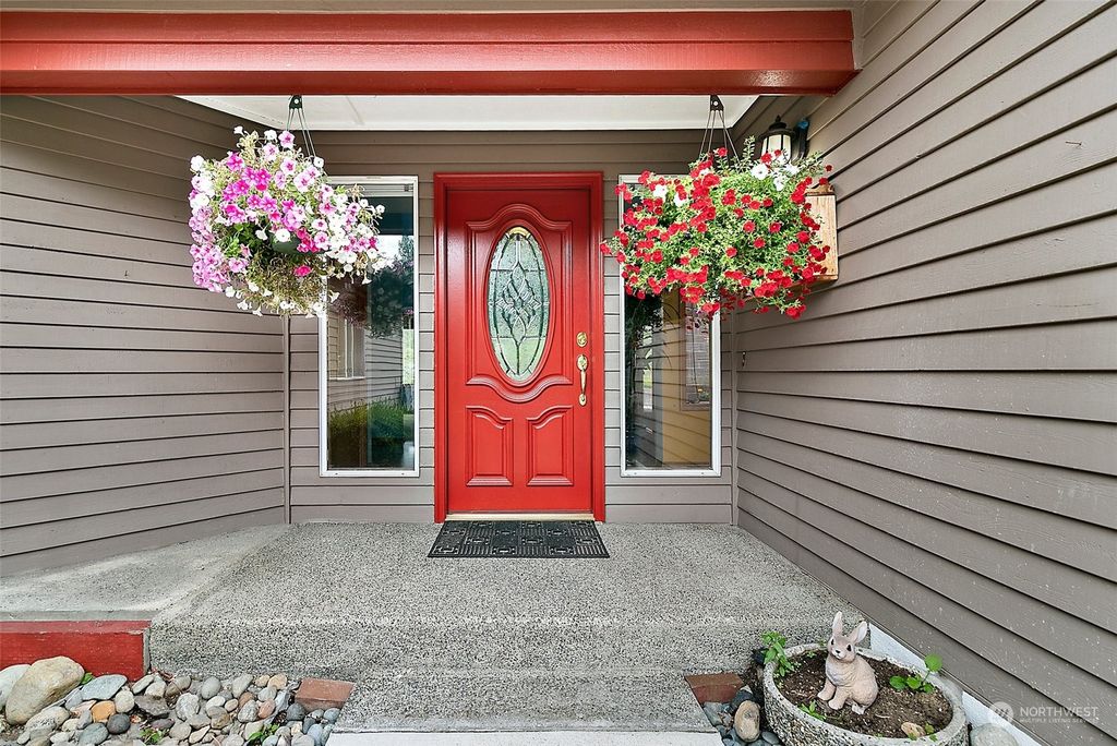 Photo of 14419 SE 256th Place, Kent, WA 98042 (MLS # 2143964)