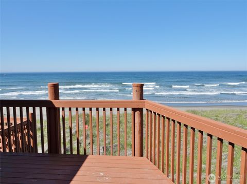 Photo of 1399 Ocean Shores Boulevard SW #3N-E, Ocean Shores, WA 98569 (MLS # 2425376)