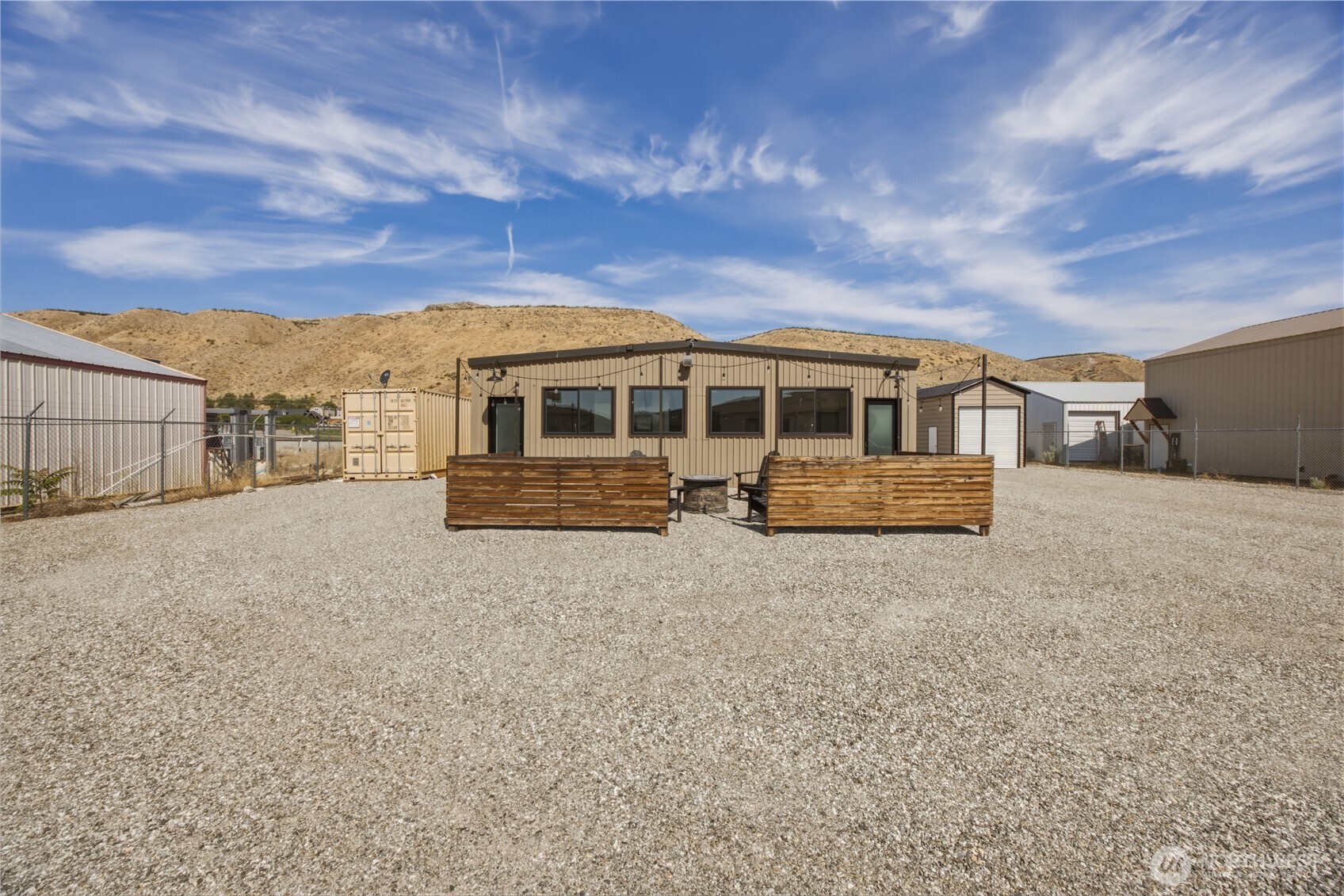 102 Lakeshore Drive
