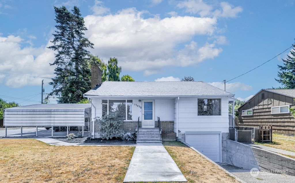 Photo of 1303 NW 100th Street, Seattle, WA 98177 (MLS # 2146934)