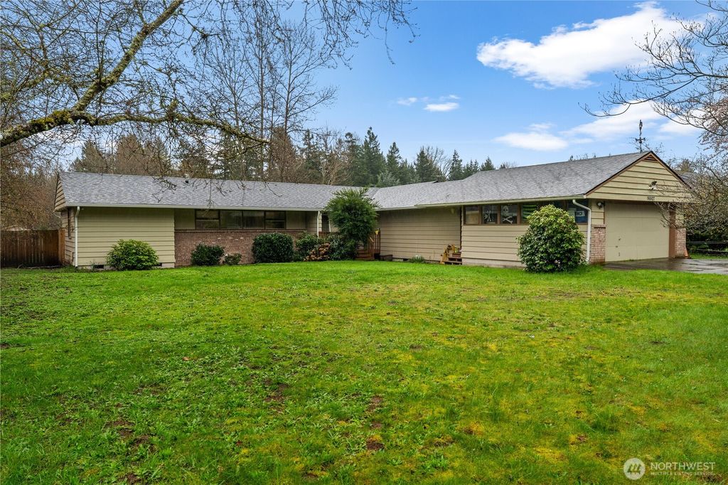 Photo of 16507 122nd Avenue E, Puyallup, WA 98374 (MLS # 2497875)