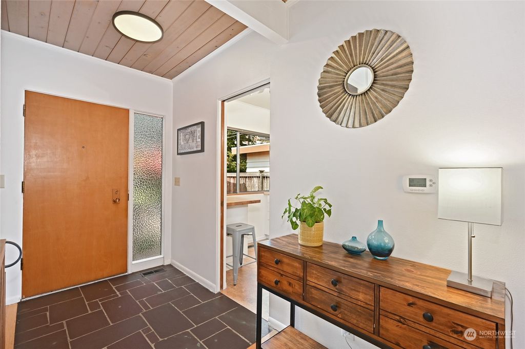 Photo of 2126 33rd Avenue W, Seattle, WA 98199 (MLS # 2282770)