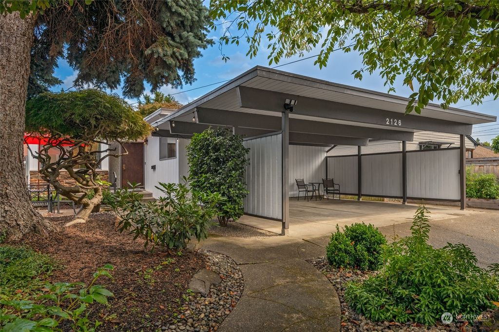 Photo of 2126 33rd Avenue W, Seattle, WA 98199 (MLS # 2282770)