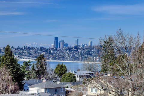 Photo of 3036 67th Avenue SE, Mercer Island, WA 98040 (MLS # 2537600)