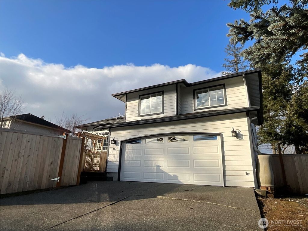 Photo of 103 73rd Street SW, Everett, WA 98203 (MLS # 2334231)