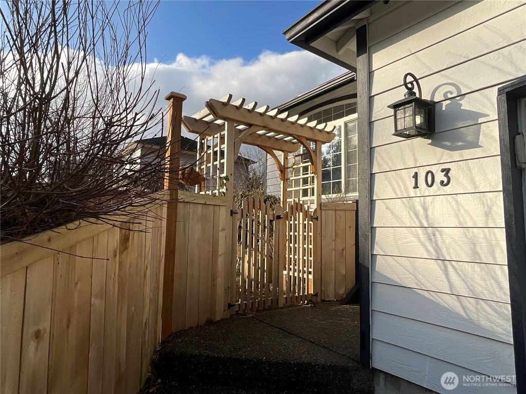 Photo of 103 73rd Street SW, Everett, WA 98203 (MLS # 2334231)