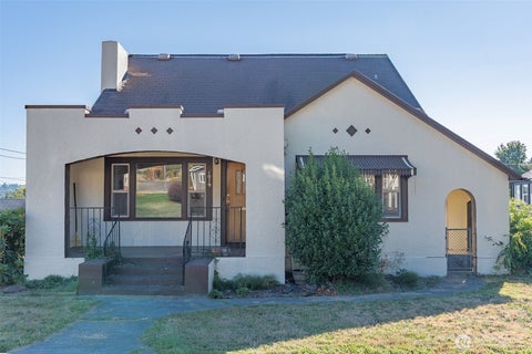 Photo of 1079 S Market Boulevard, Chehalis, WA 98532 (MLS # 2575925)