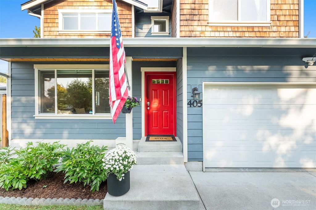 Photo of 405 82nd Avenue SE, Lake Stevens, WA 98258 (MLS # 2432435)