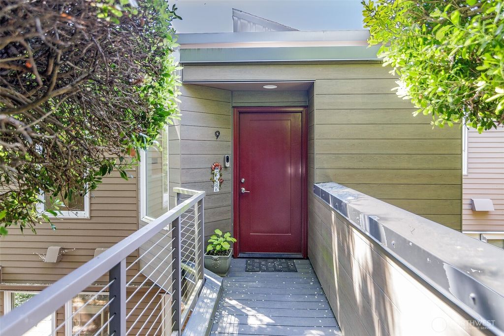 Photo of 101 NW 58th Street #9, Seattle, WA 98107 (MLS # 2386317)