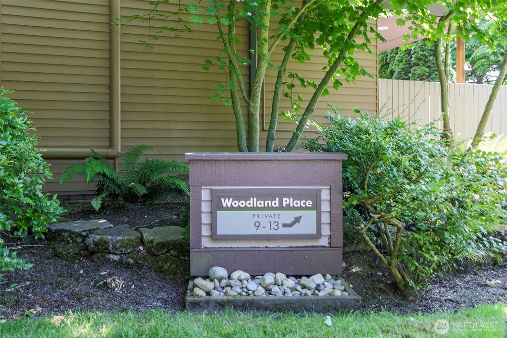 Photo of 101 NW 58th Street #9, Seattle, WA 98107 (MLS # 2386317)