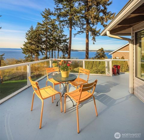 Photo of 2426 Eastpoint Drive, Langley, WA 98260 (MLS # 2503807)