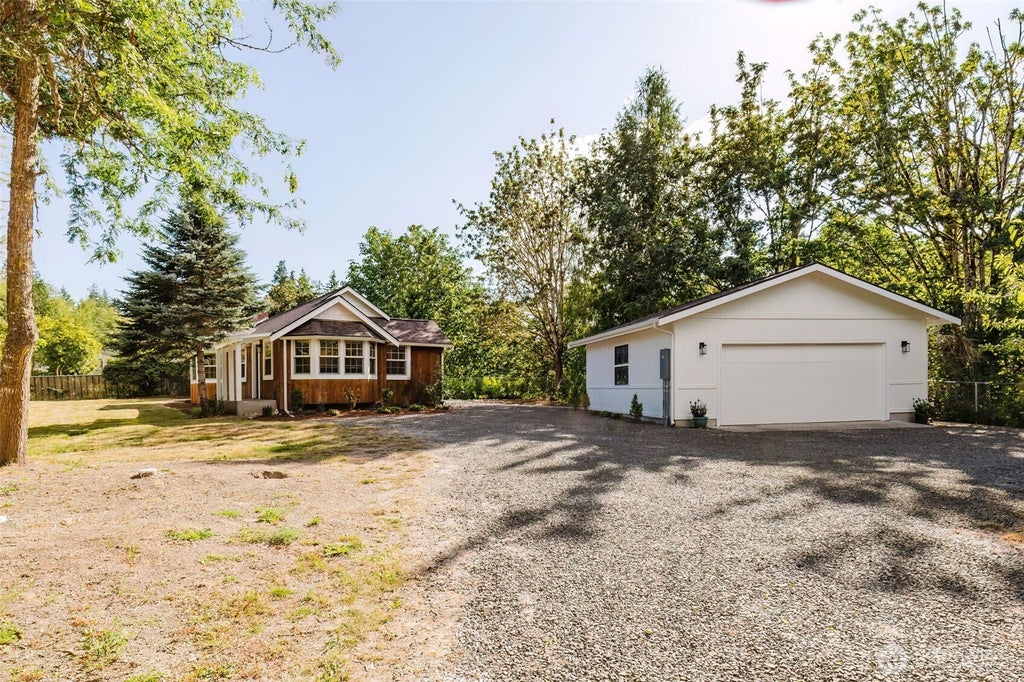 Photo of 3338 Banner Road SE, Port Orchard, WA 98366 (MLS # 2584184)