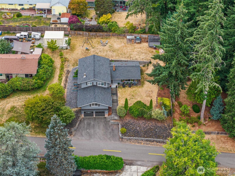 1011 Spring Lane