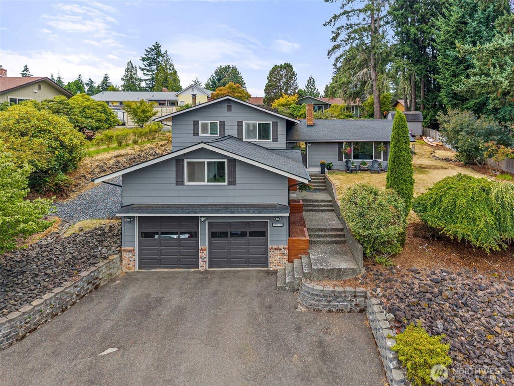 Photo of 1011 Spring Lane, Centralia, WA 98531 (MLS # 2557517)