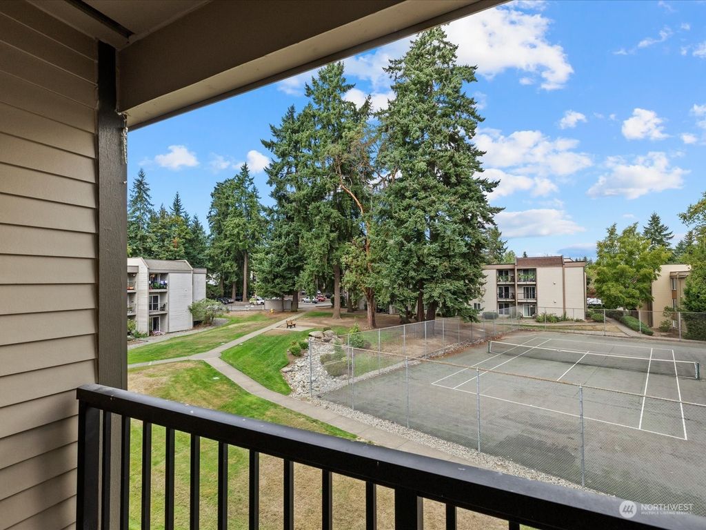 Photo of 14620 NE 32nd Street #F19, Bellevue, WA 98007 (MLS # 2159234)