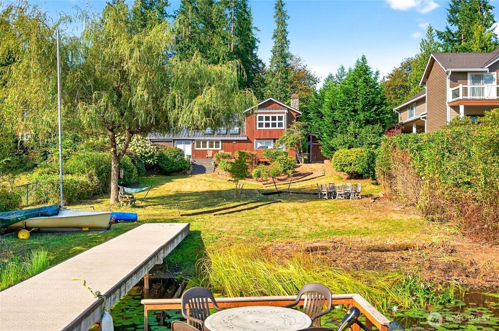 Photo of 2904 222nd Place SE, Sammamish, WA 98075 (MLS # 2384711)