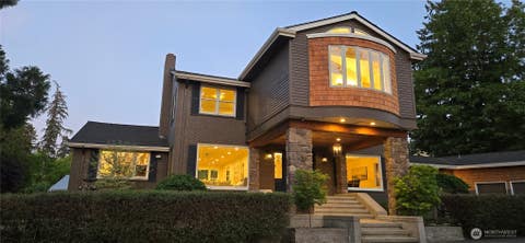 Photo of 16066 Inglewood Road NE, Kenmore, WA 98028 (MLS # 2569187)