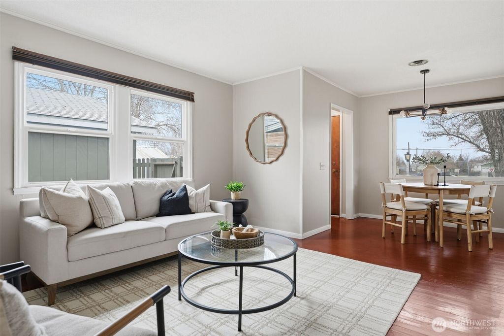 Photo of 1017 Smith Avenue, Richland, WA 99354 (MLS # 2477604)