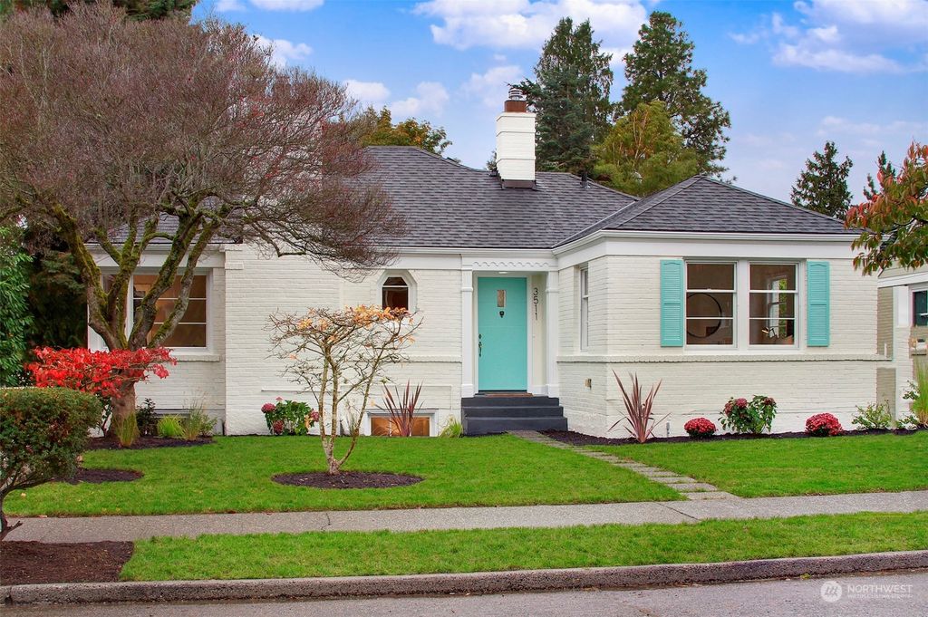 Photo of 3511 43rd Avenue W, Seattle, WA 98199 (MLS # 2174942)