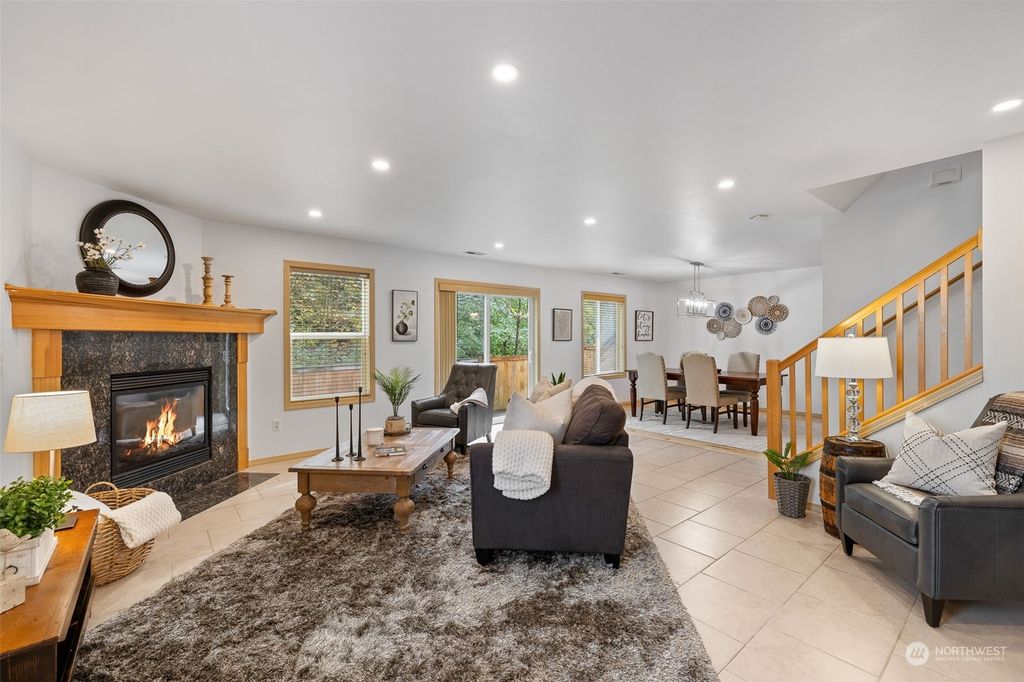 Photo of 7701 87th Ave Ne Ave, Marysville, WA 98270 (MLS # 2302967)