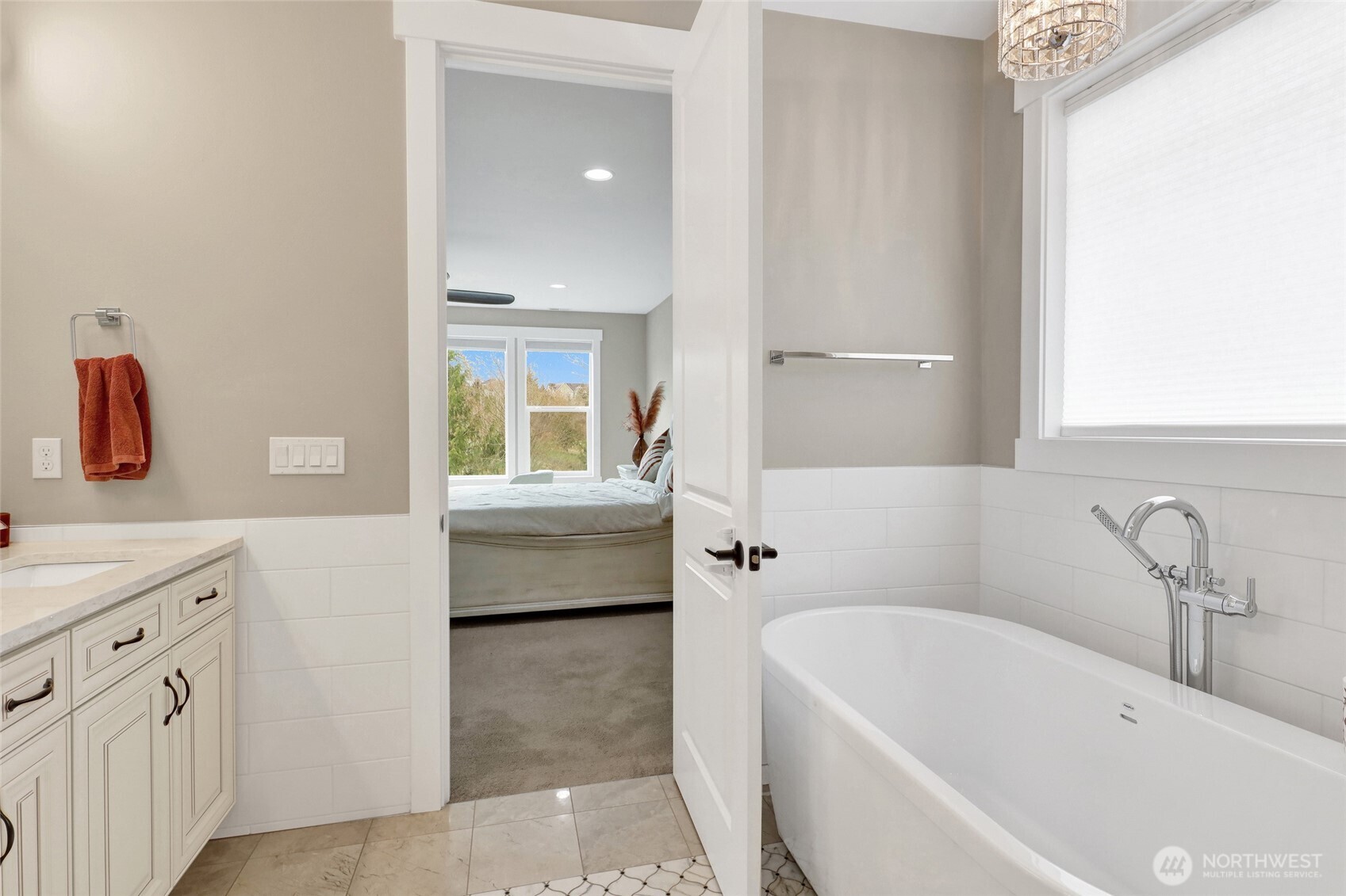 Mount Vernon, Washington, 98274, United States, 4 Bedrooms Bedrooms, ,3 BathroomsBathrooms,Residential,Active,2037096