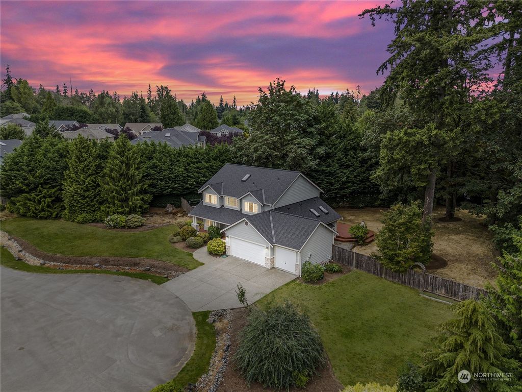 Photo of 14907 2nd Avenue W, Lynnwood, WA 98087 (MLS # 2277929)