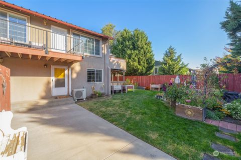 526 S 40th Ave Unit D 109, West Richland, WA 99353 - MLS#: 2304824