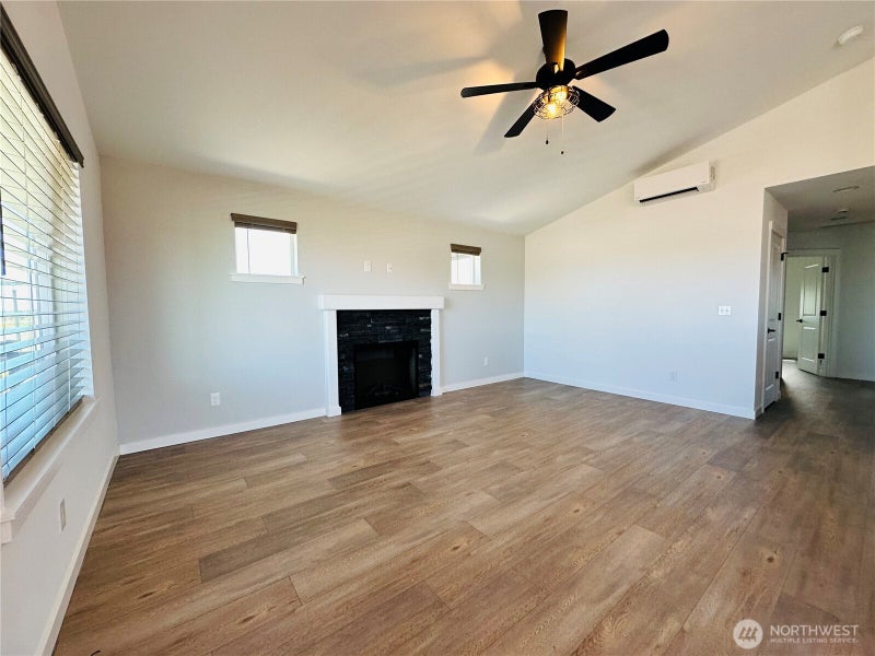400 Malibu Street SW