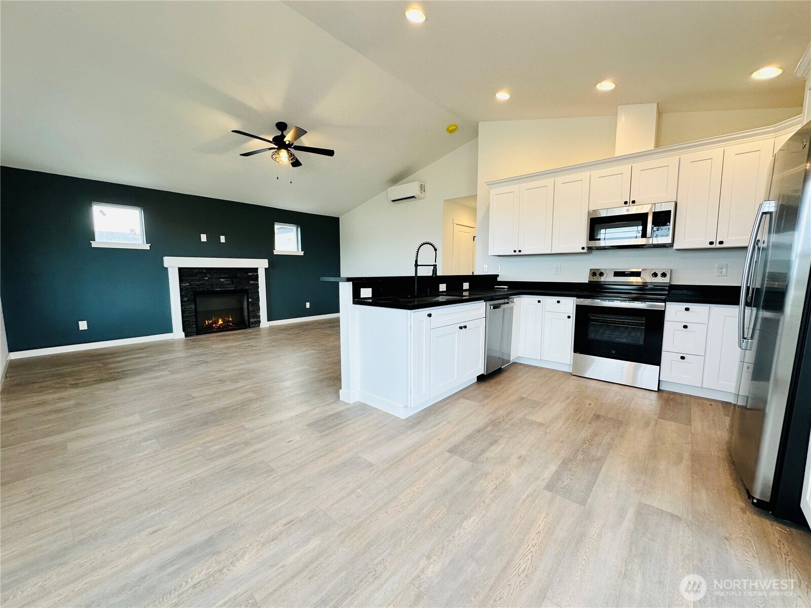 400 Malibu Street SW