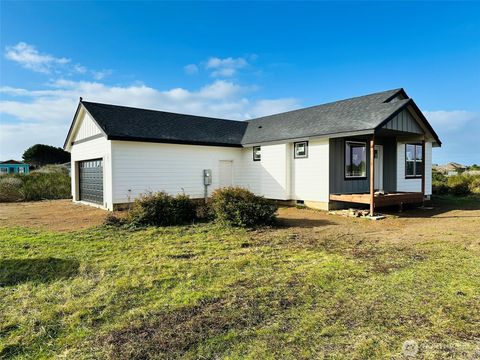 400 Malibu Street SW Ocean Shores WA 98569
