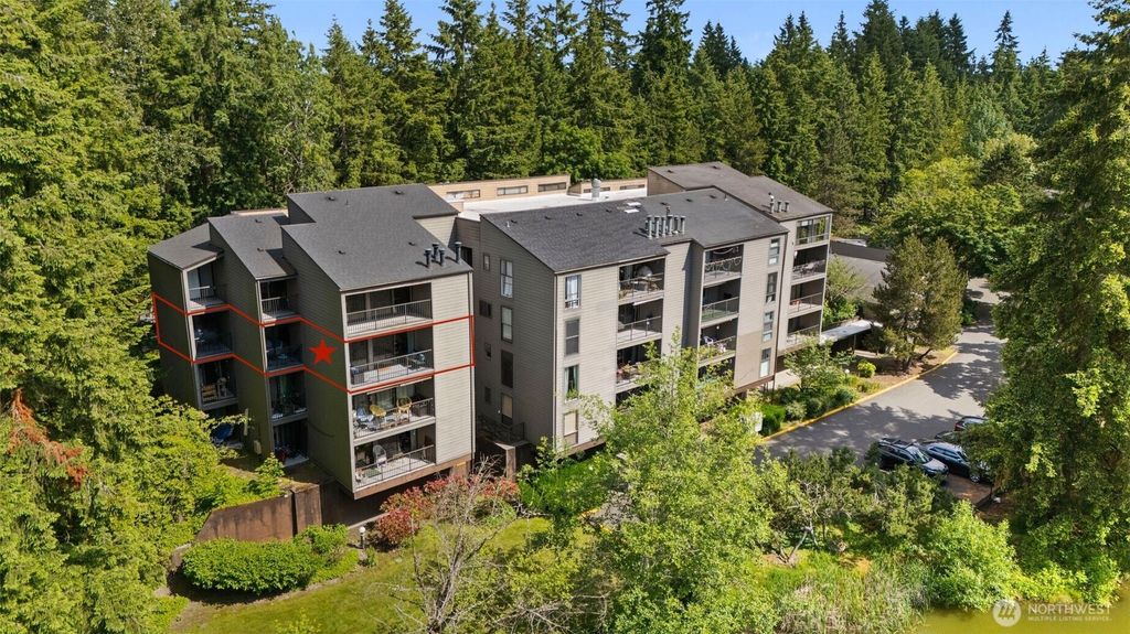 Photo of 6674 138th Avenue NE #747, Redmond, WA 98052 (MLS # 2388149)