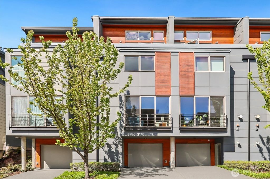 Photo of 4226 213th Place SE, Issaquah, WA 98029 (MLS # 2479469)