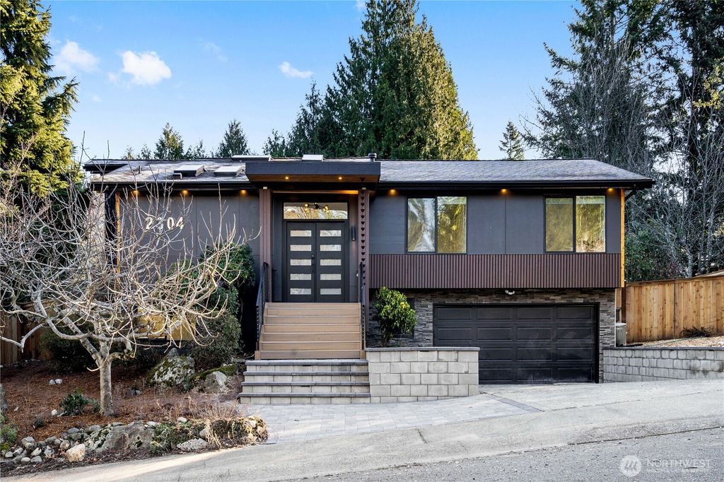 Photo of 2304 187th Ave Ave NE, Redmond, WA 98052 (MLS # 2330515)