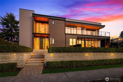 Photo of 6504 103rd Avenue NE, Kirkland, WA 98033 (MLS # 2500777)