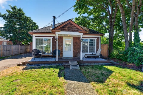 Photo of 10920 47th Avenue SW, Lakewood, WA 98499 (MLS # 2544822)