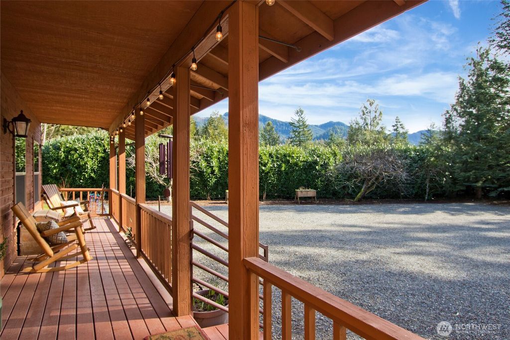Photo of 30606 SE 384th Street, Enumclaw, WA 98022 (MLS # 2338347)