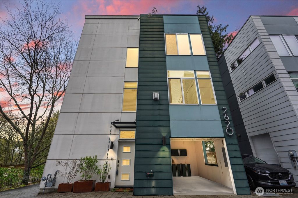 Photo of 2620 SW Nevada Street, Seattle, WA 98126 (MLS # 2351319)