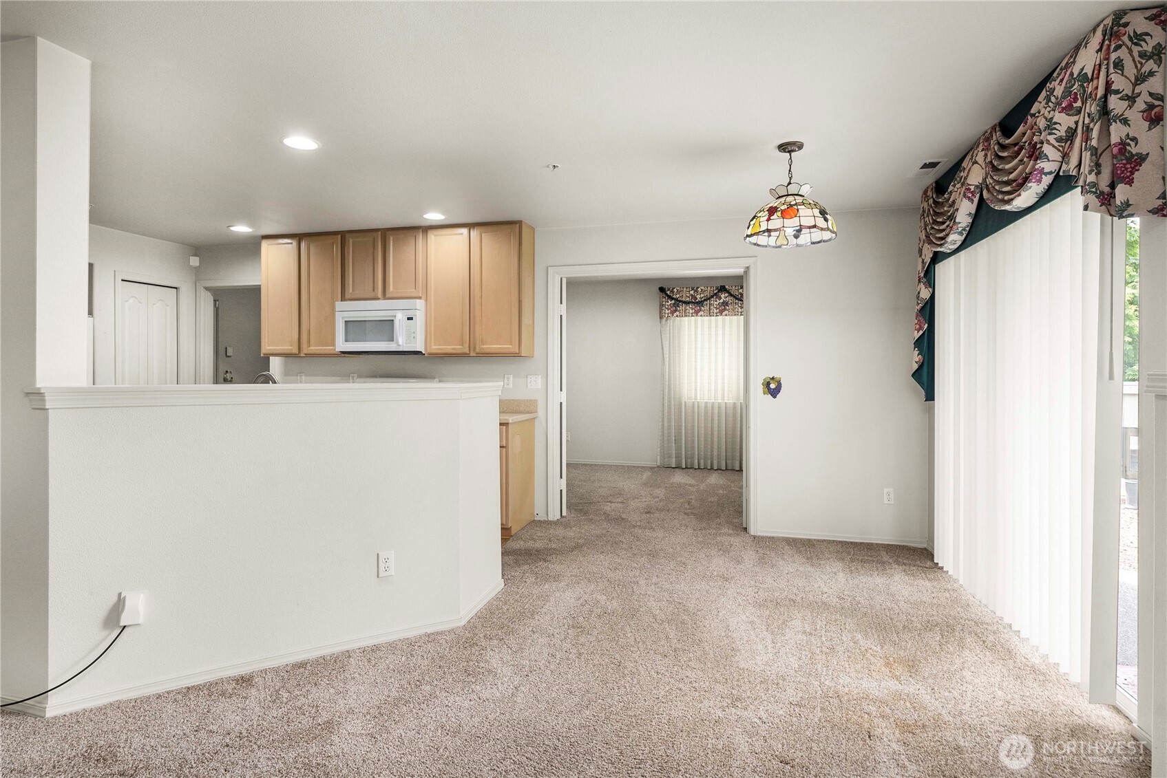 4802 Nassau Avenue NE 181