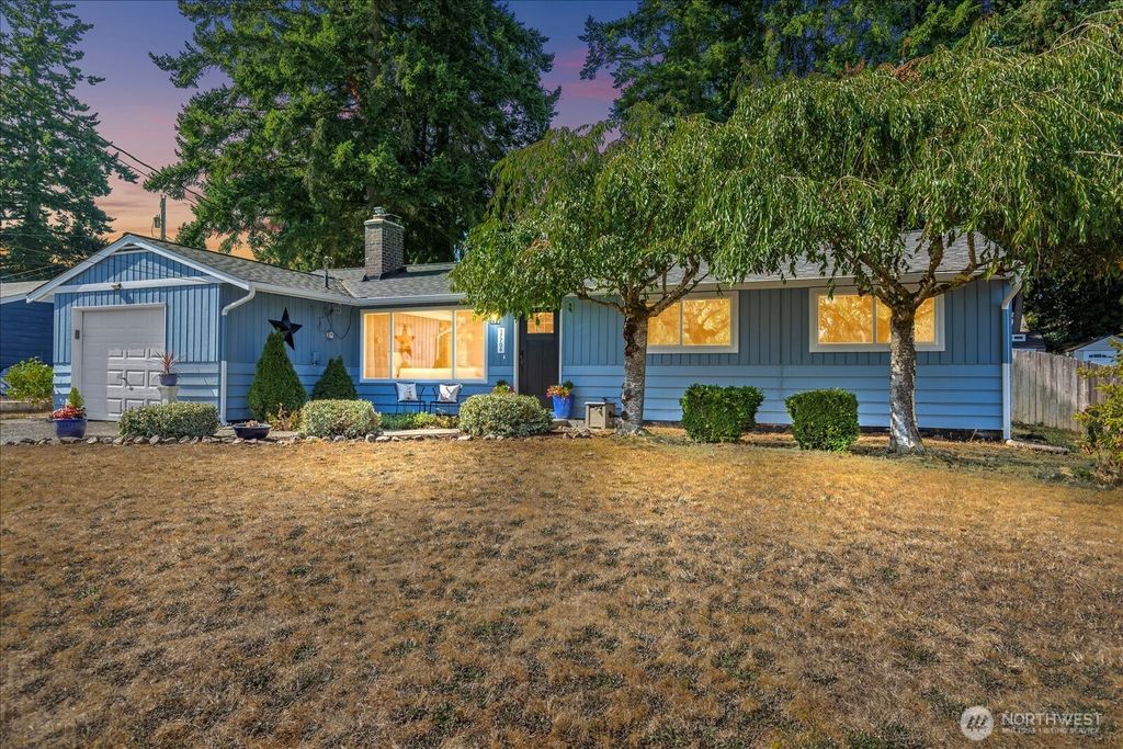 Photo of 17706 62nd Place W, Lynnwood, WA 98037 (MLS # 2432587)