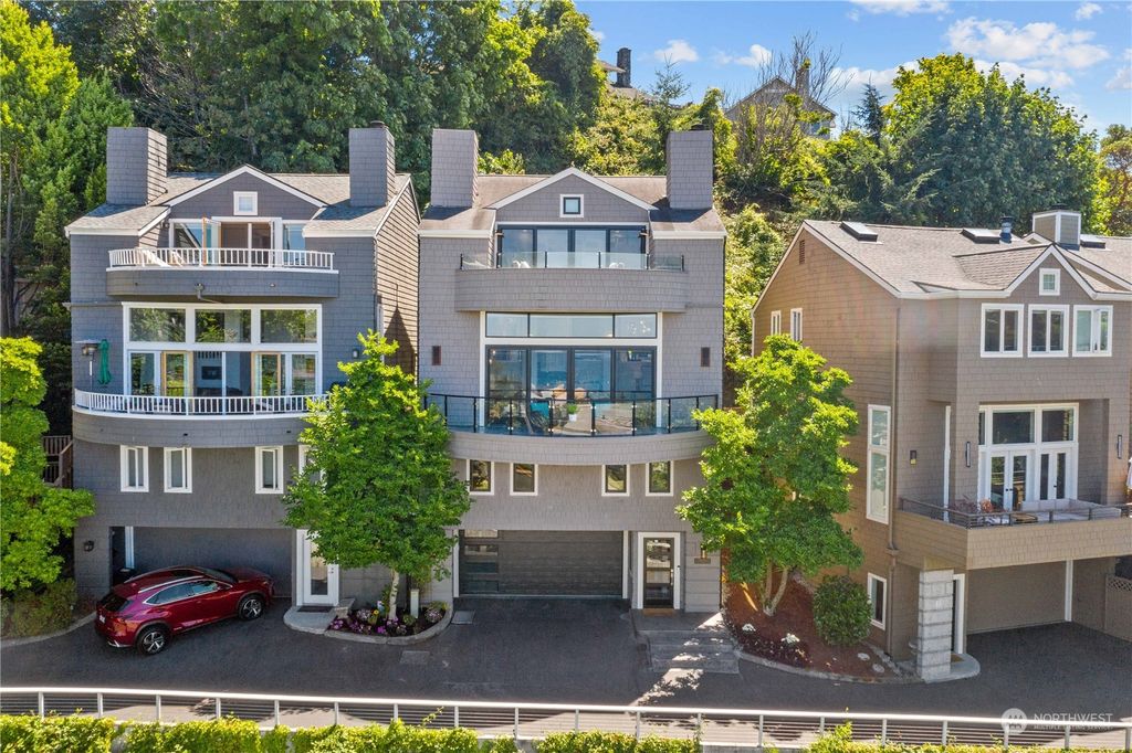 Photo of 7051 Lincoln Park Way SW #C, Seattle, WA 98136 (MLS # 2140589)