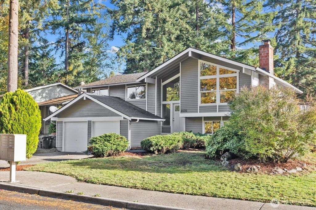 Photo of 21730 124th Avenue SE, Kent, WA 98031 (MLS # 2458626)