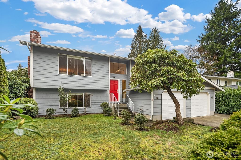 Photo of 14302 57th Drive SE, Everett, WA 98208 (MLS # 2475606)