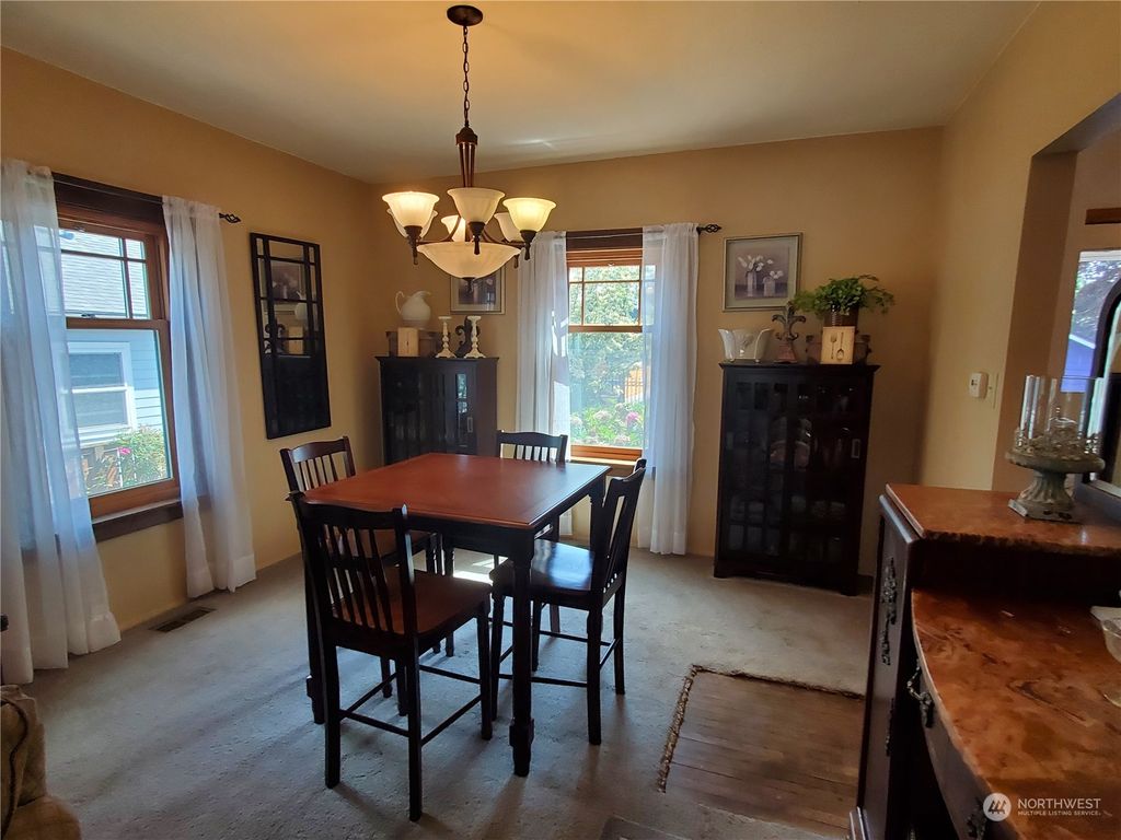 Photo of 6906 Carleton Avenue S, Seattle, WA 98108 (MLS # 2075847)