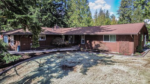 Photo of 23326 SE 199th Street, Maple Valley, WA 98038 (MLS # 2499087)
