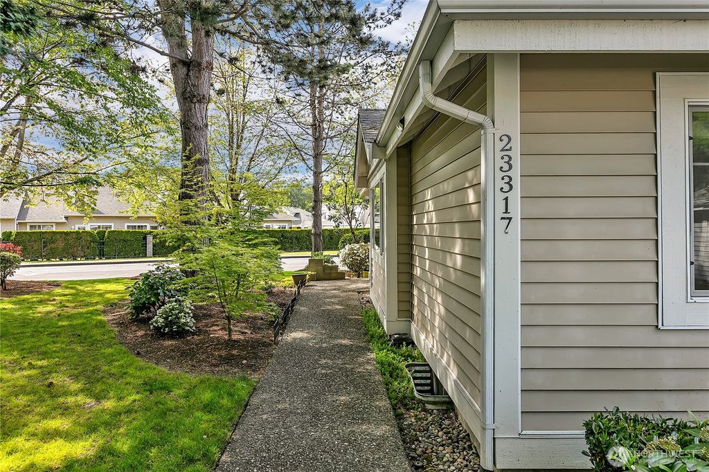 Photo of 23317 54th Avenue S #3-1, Kent, WA 98032 (MLS # 2369035)