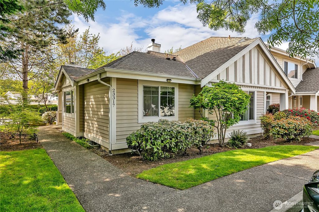 Photo of 23317 54th Avenue S #3-1, Kent, WA 98032 (MLS # 2369035)