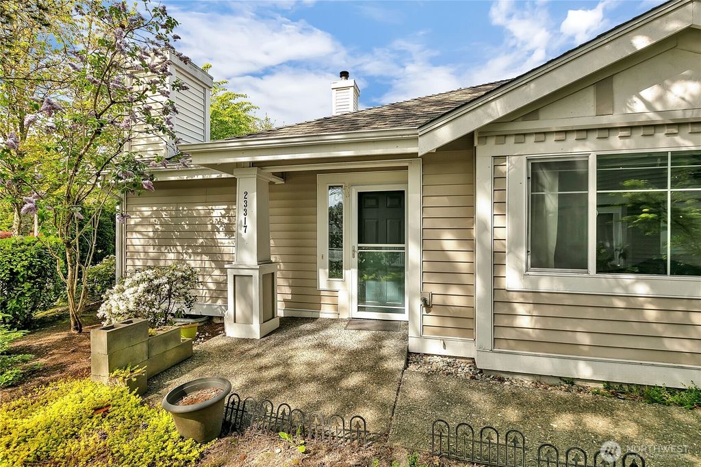 Photo of 23317 54th Avenue S #3-1, Kent, WA 98032 (MLS # 2369035)