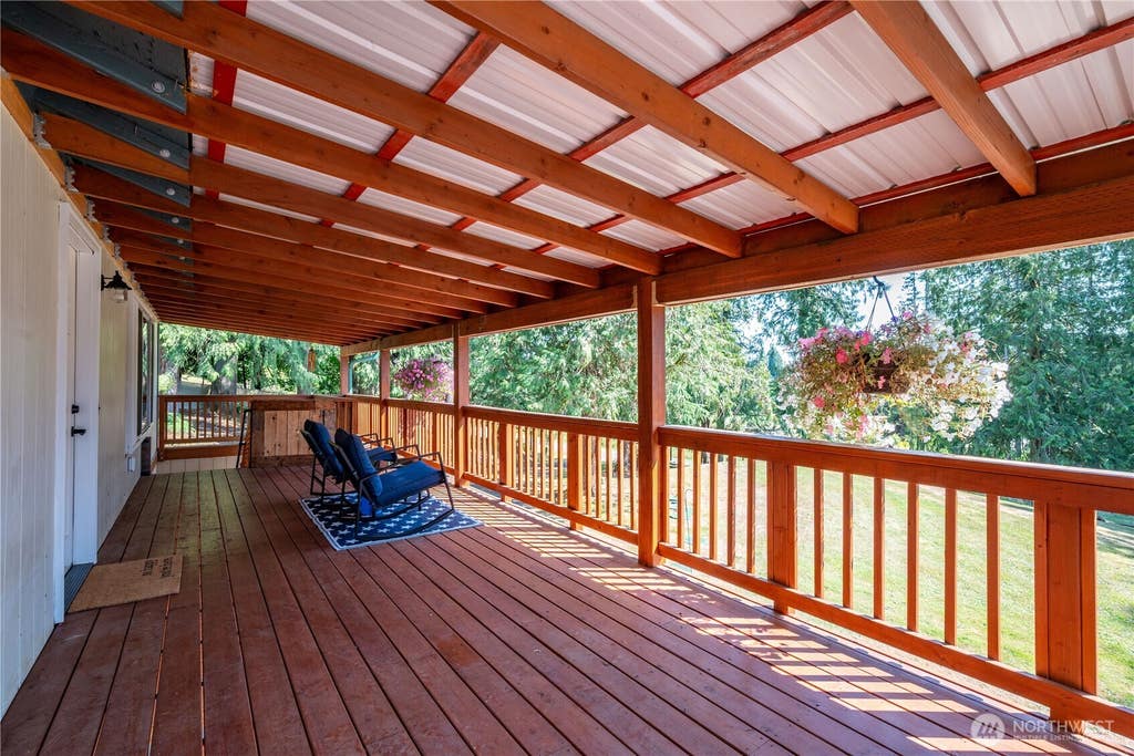 Photo of 183 Pogue Lane, Castle Rock, WA 98611 (MLS # 2555918)