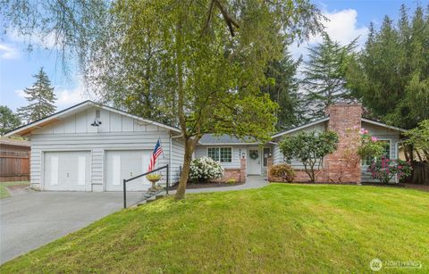 Photo of 2761 SW 314th Street, Federal Way, WA 98023 (MLS # 2522129)